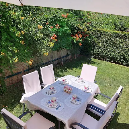 Luxury Le Rose Vila *