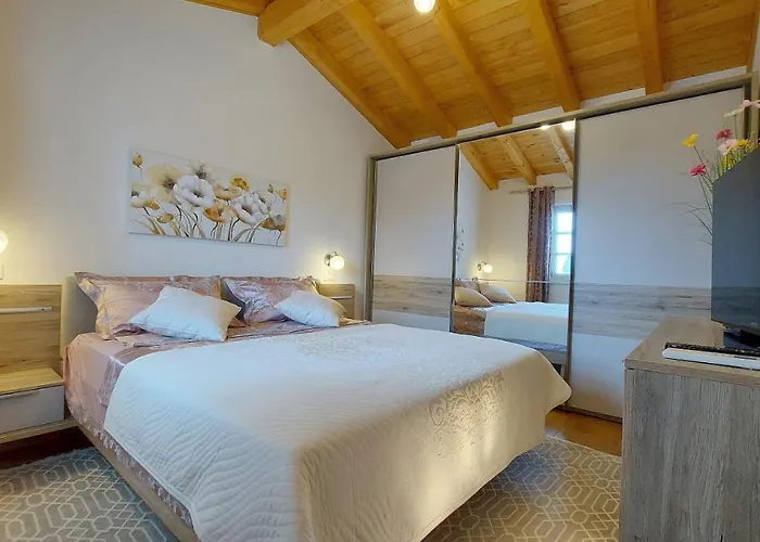 Luxury Le Rose Villa *